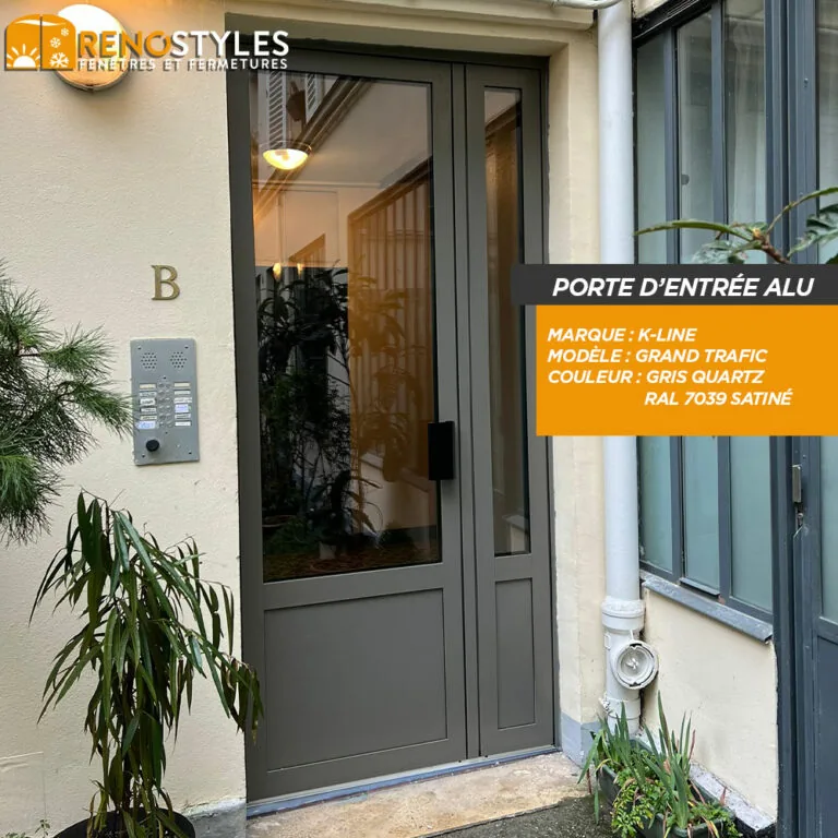 Porte d’entrée aluminium K-Line dans un hall d’immeuble